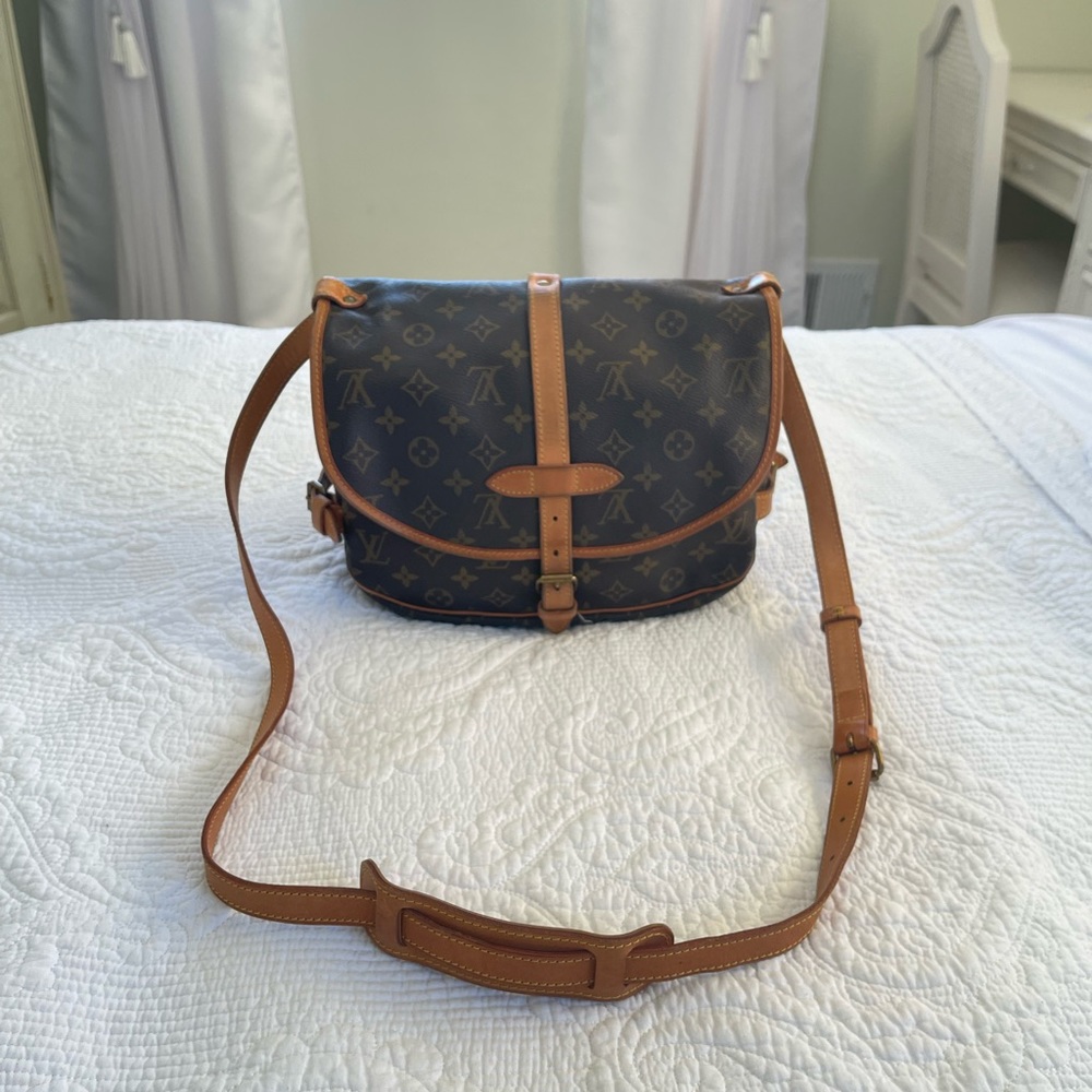 Authentic Louis Vuitton Saumur 30 rare find